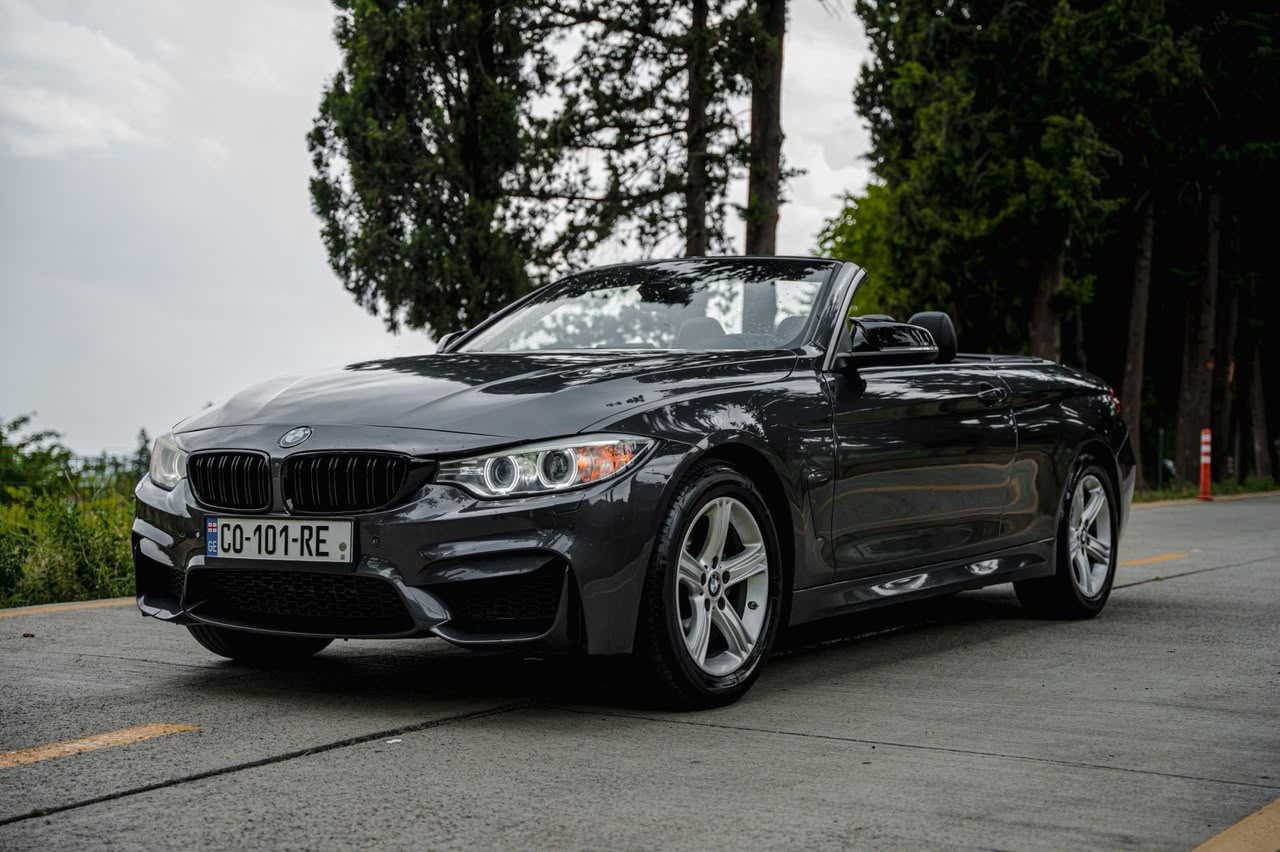 BMW M440i Convertible