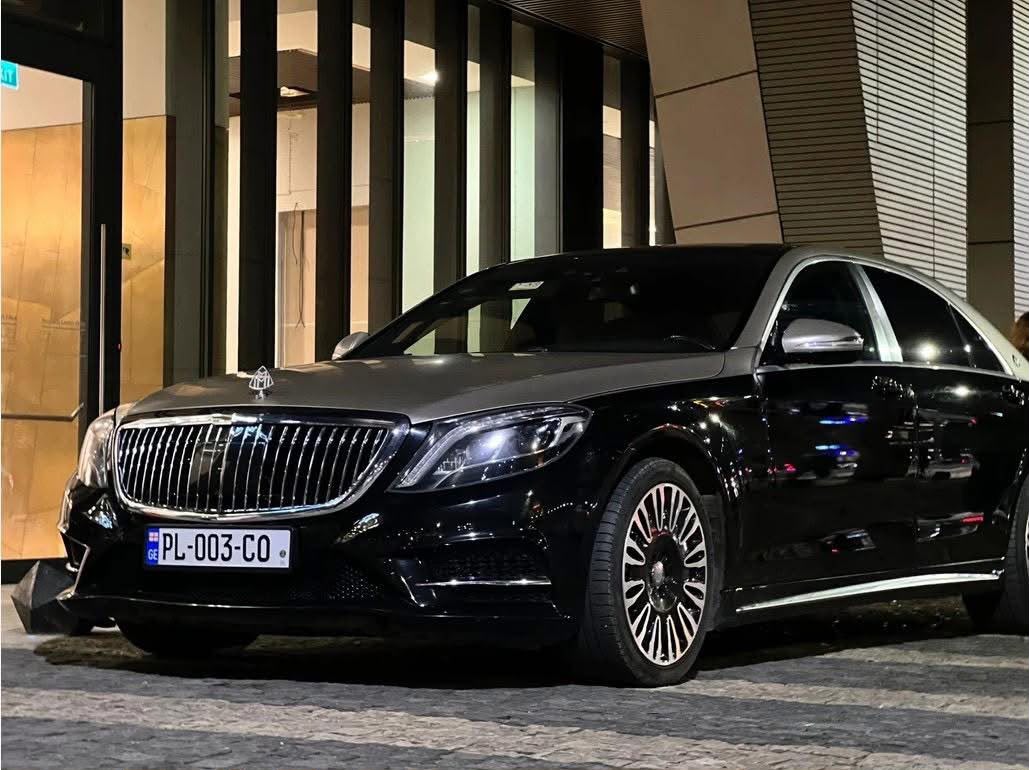 Mercedes-Benz S-Class